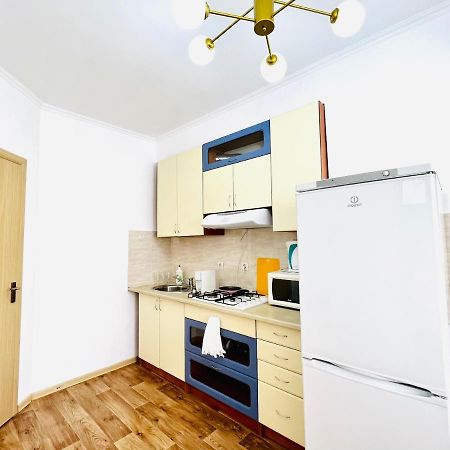 Evita Apartment Bishkek Ngoại thất bức ảnh