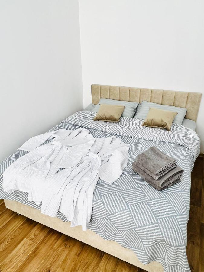 Evita Apartment Bishkek Ngoại thất bức ảnh