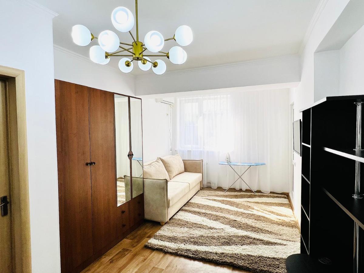 Evita Apartment Bishkek Ngoại thất bức ảnh