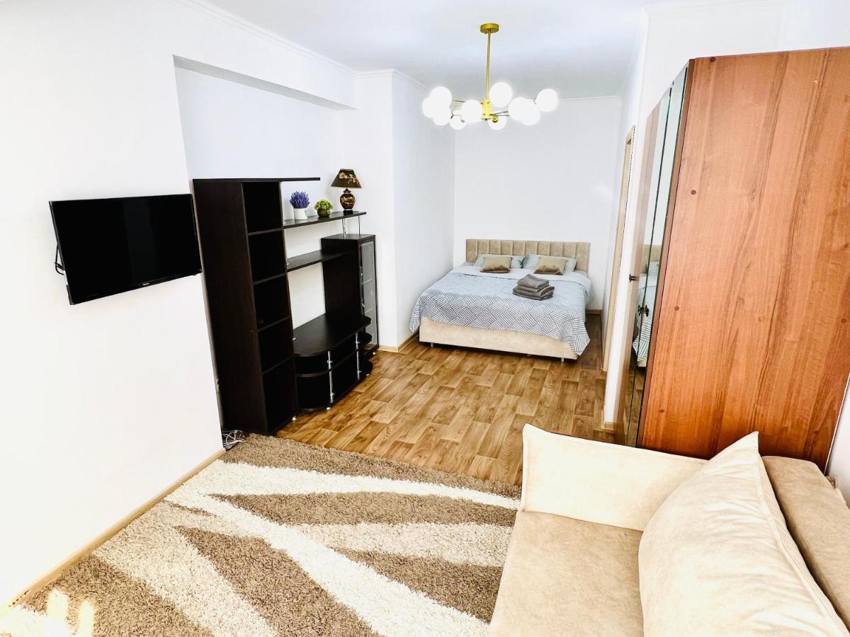 Evita Apartment Bishkek Ngoại thất bức ảnh