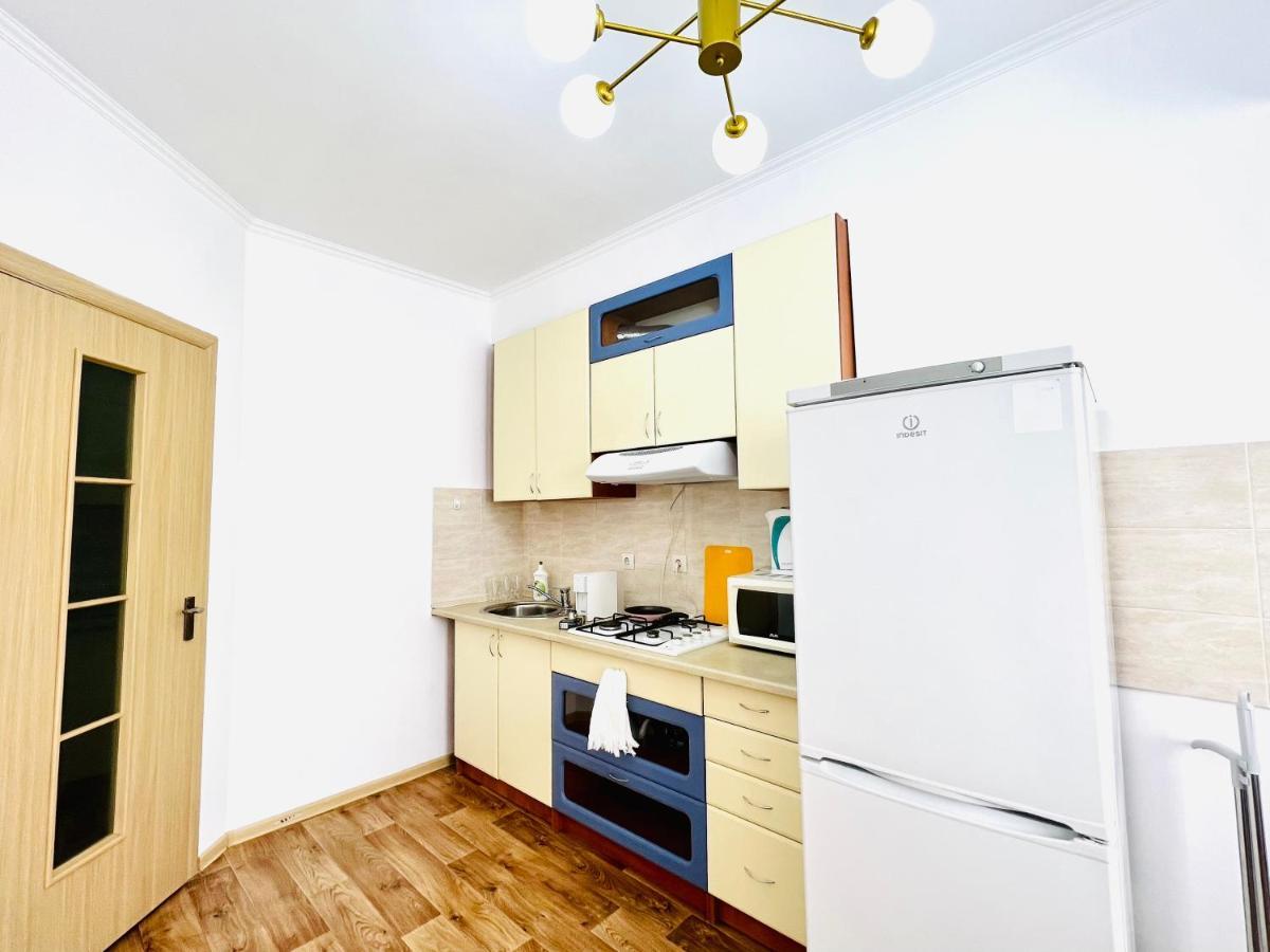 Evita Apartment Bishkek Ngoại thất bức ảnh