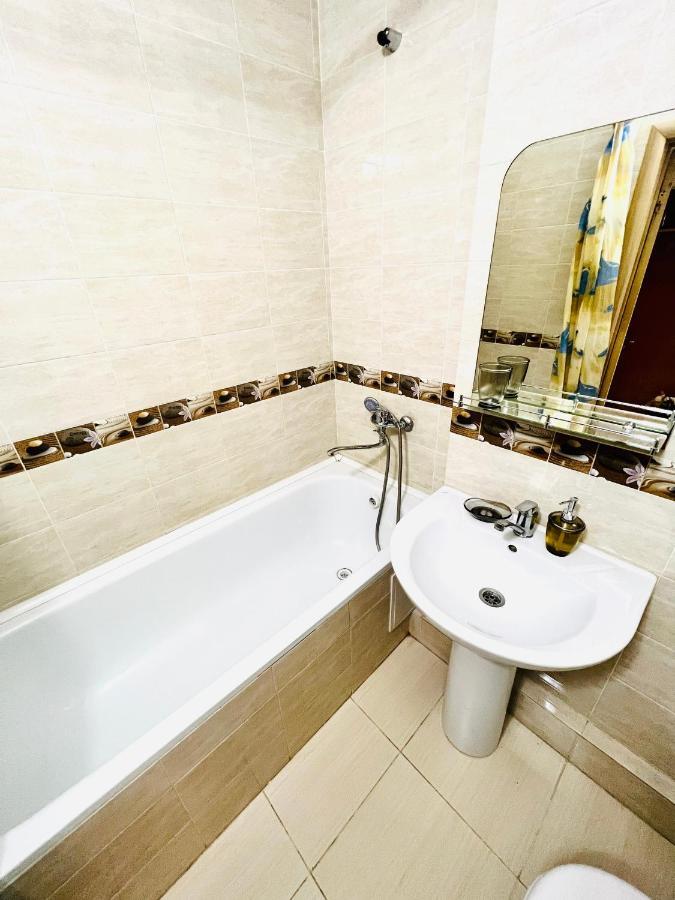 Evita Apartment Bishkek Ngoại thất bức ảnh