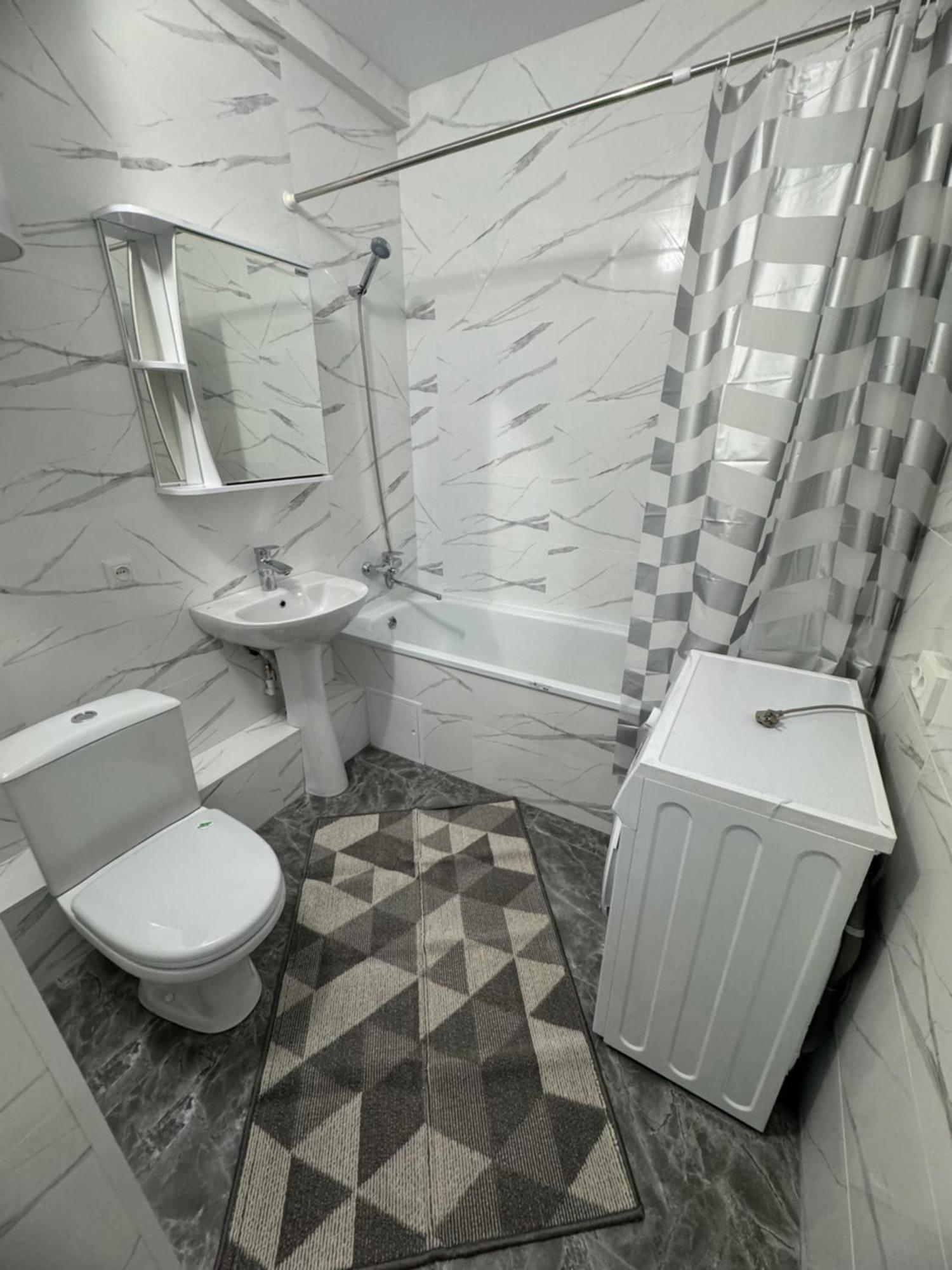 Evita Apartment Bishkek Ngoại thất bức ảnh